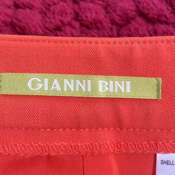 Like new size 6 Gianni Bini skort with pockets orange - Picture 3 of 5